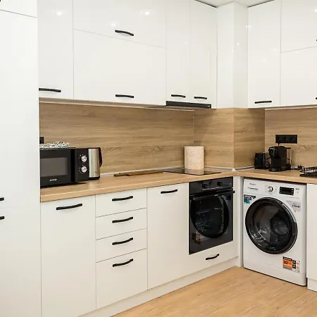 Chic 1br Flat & Garage I Garden Residence, By Flat Mаnаger Апартамент Варна