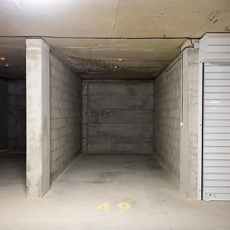 Chic 1br Flat & Garage I Garden Residence, By Flat Mаnаger فارنا