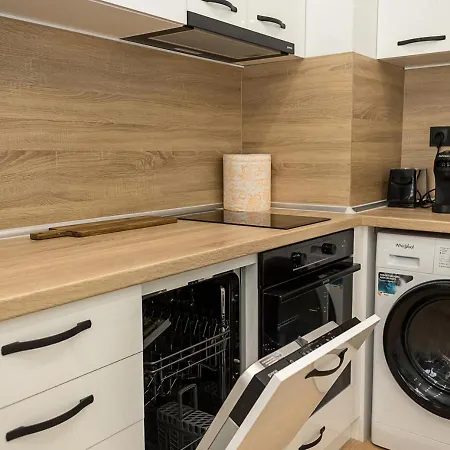 شقة Chic 1br Flat & Garage I Garden Residence, By Flat Mаnаger *