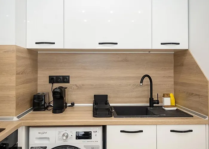 Chic 1br Flat & Garage I Garden Residence, By Flat Mаnаger Апартамент *