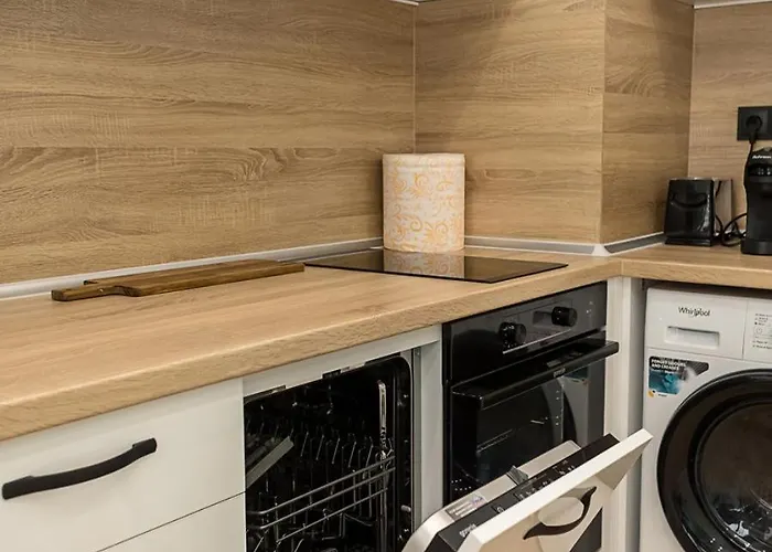 Διαμέρισμα Chic 1br Flat & Garage I Garden Residence, By Flat Mаnаger *